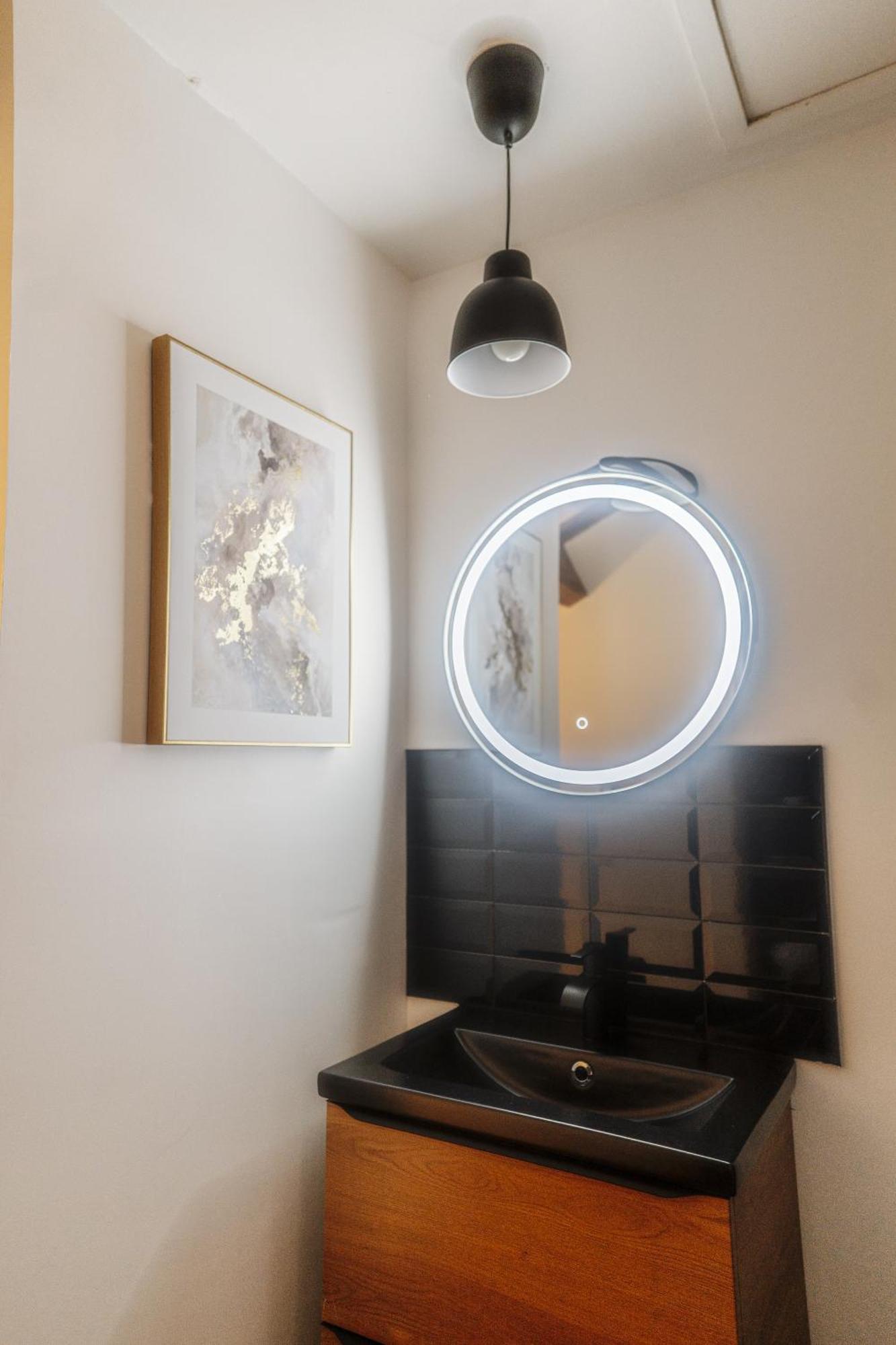 Appart Hotel Le 8 La Suite - Parking Gratuit - Mâcon Екстериор снимка